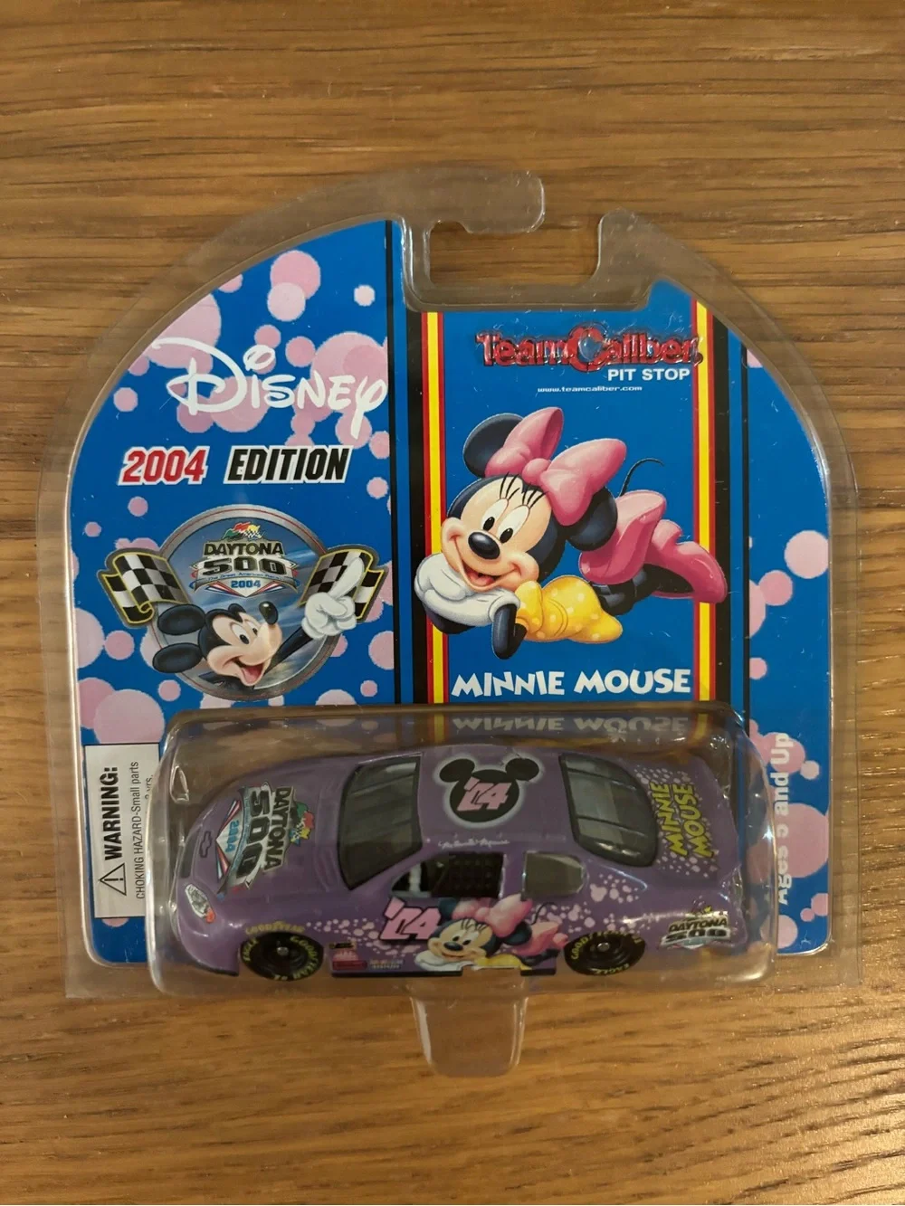 Disney 2004 Team Caliber Minnie Mouse NASCAR diecast 1/24 scale Daytona 500 NEW